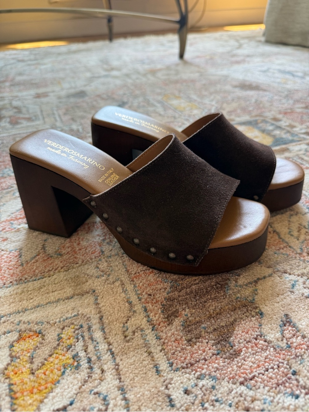 Vero Dromaño Brown Suede Studded Platform Mules